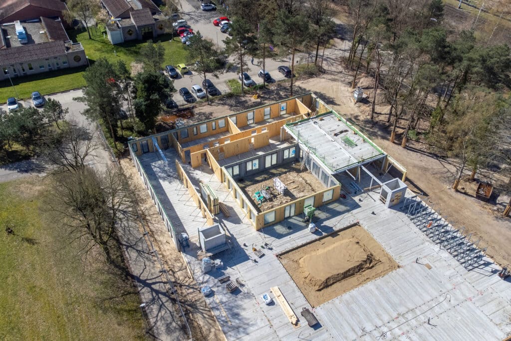 Bosrijke omgeving zorgt letterlijk voor healing environment voor nieuwe verslavingskliniek IrisZorg 6